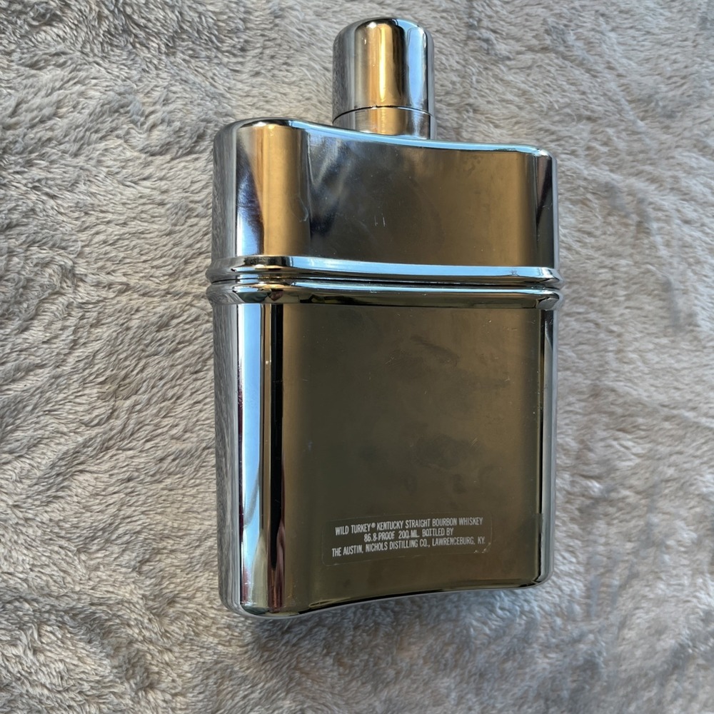 Wild Turkey Embossed Bird Scene Plastic Chrome Glass Lined Flask Empty 200 ml - Picture 5 of 12